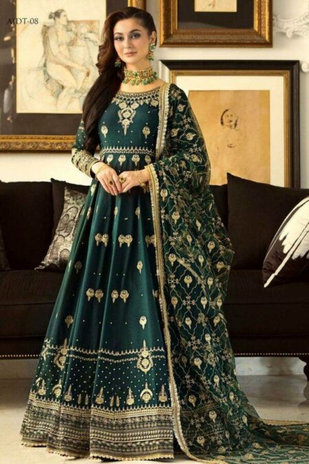 Hania Amir wearing Vasl e Yaar Asim jofa New Collection 2023